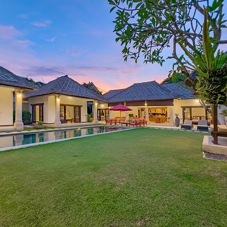 Villa Bugis Drupadi Seminyak Экстерьер фото