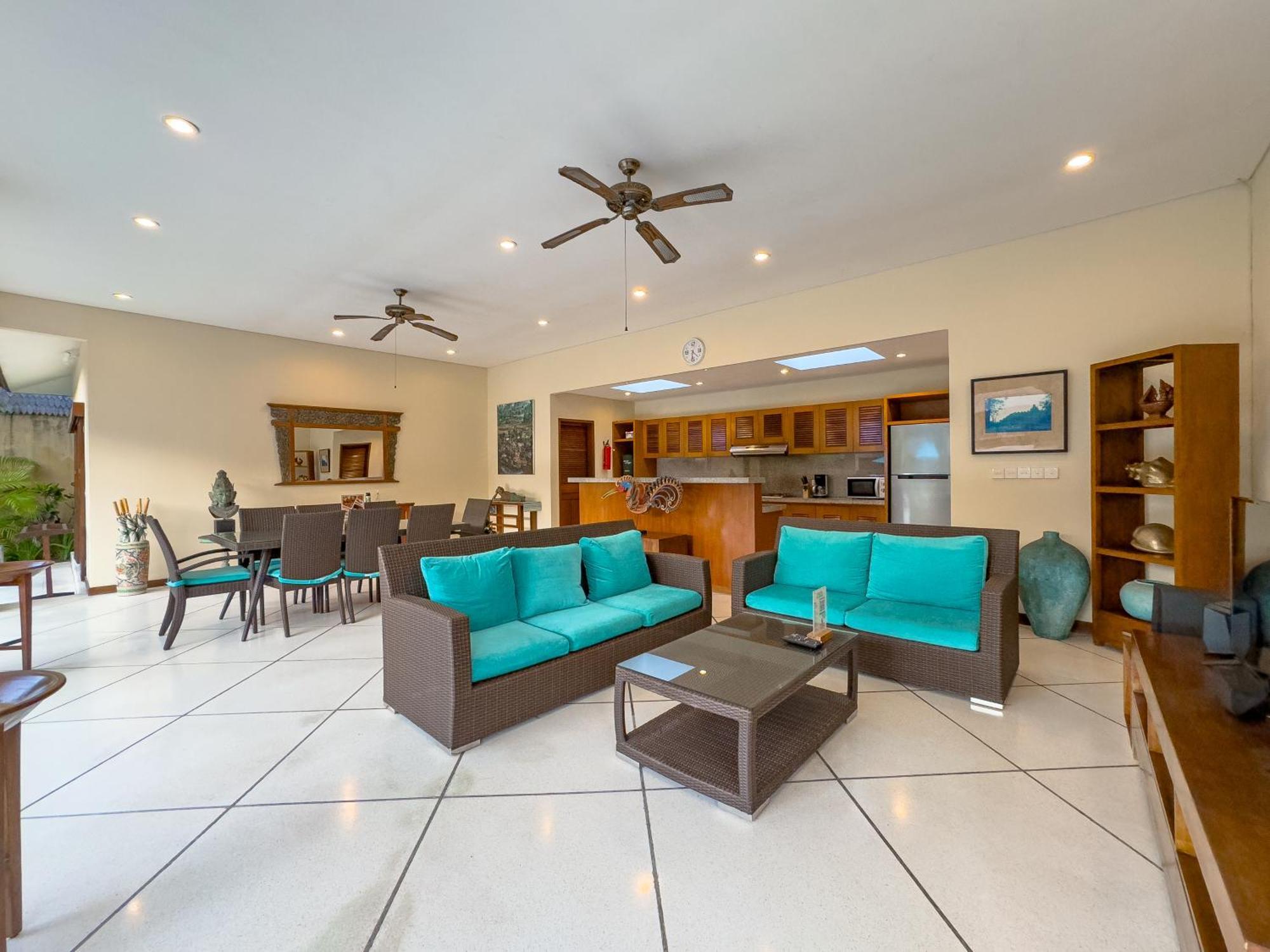 Villa Bugis Drupadi Seminyak Номер фото