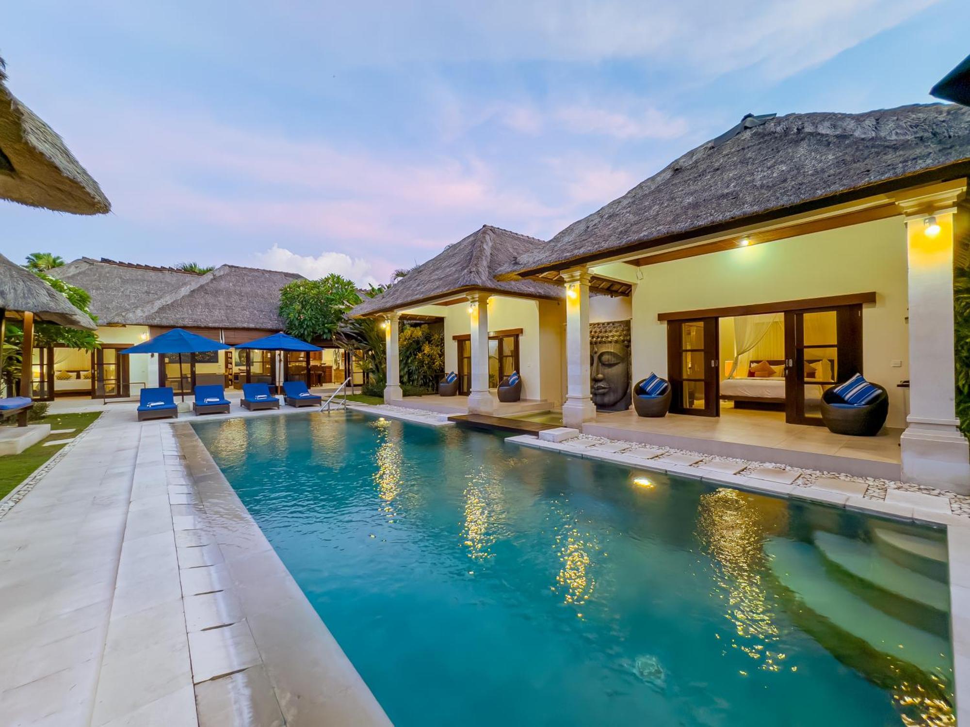 Villa Bugis Drupadi Seminyak Номер фото