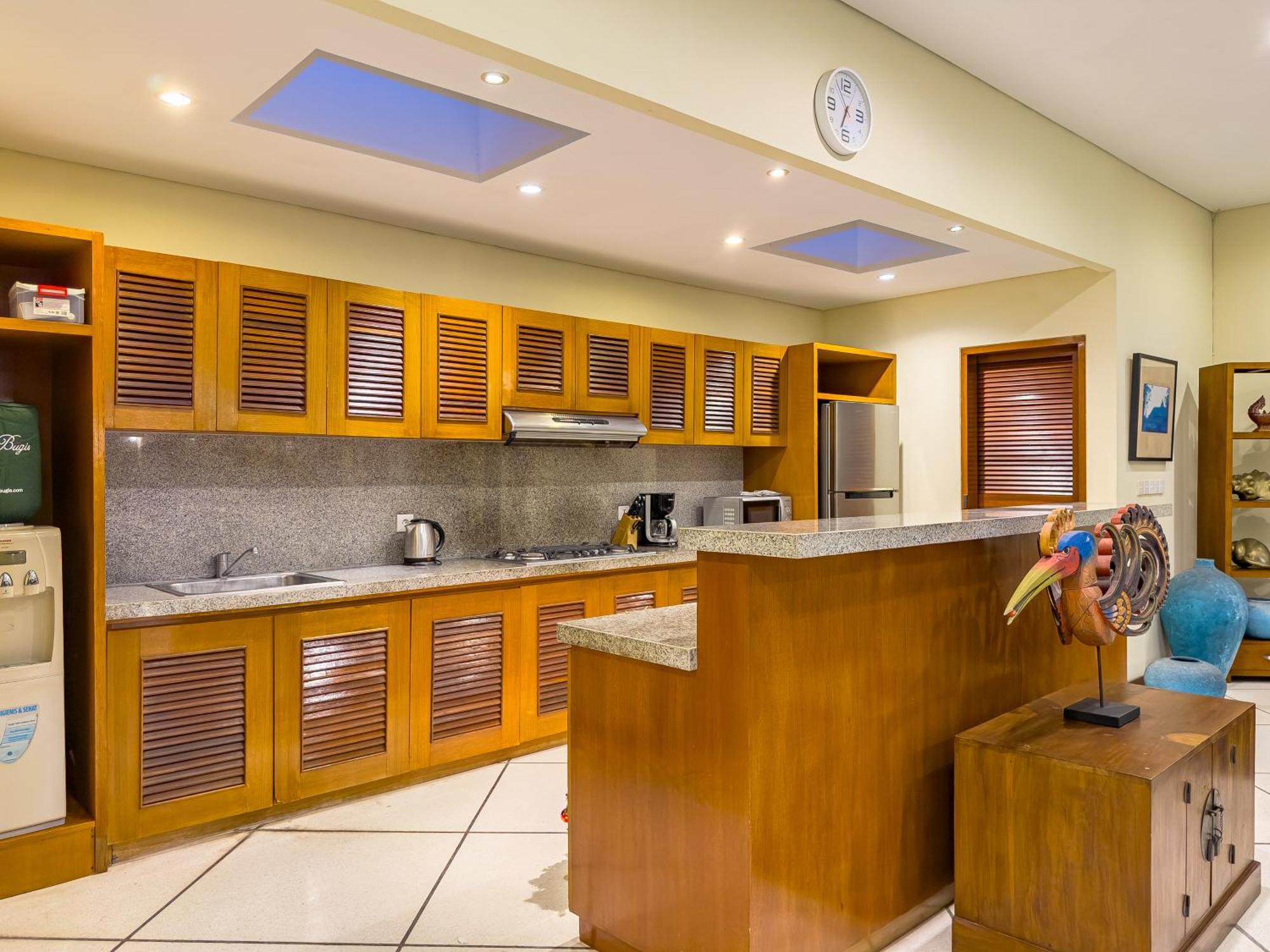 Villa Bugis Drupadi Seminyak Номер фото