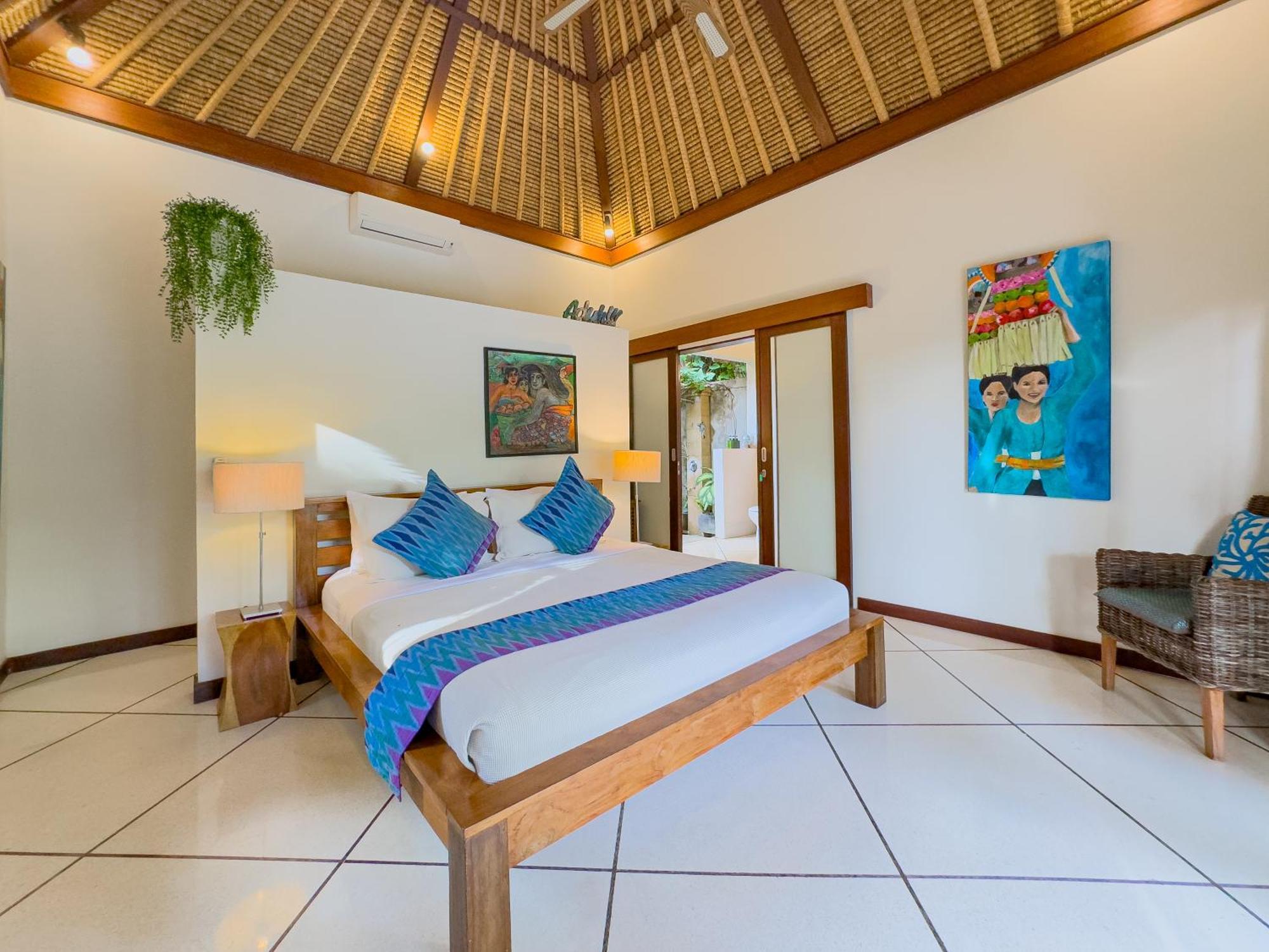Villa Bugis Drupadi Seminyak Номер фото