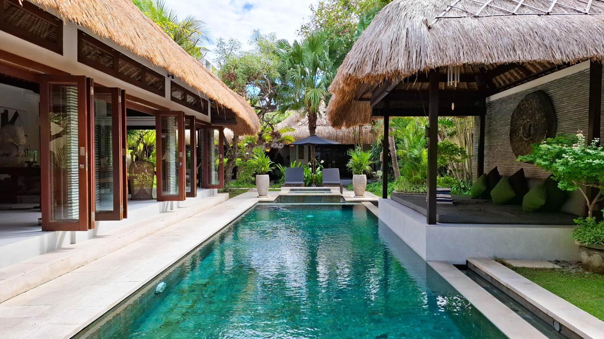 Villa Bugis Drupadi Seminyak Экстерьер фото